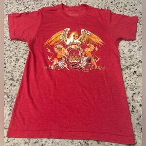 Hot Topic Queen t shirt size- S